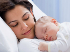 Indemnizaţia de creştere a copilului s-a majorat de la 1 ianuarie. Câţi bani vor primi mămicile indemnizatie mame cresterea copilului copil mama